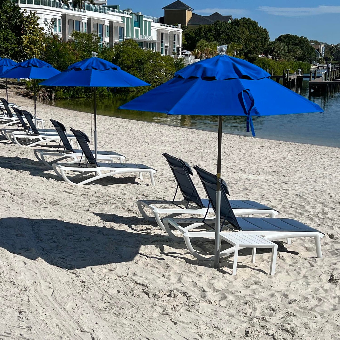 Windmaster 7.5' Round Umbrella