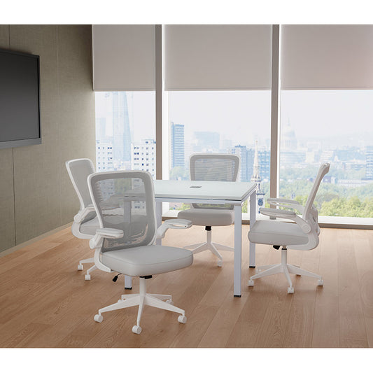 Boss 36″ Square table and chairs, White