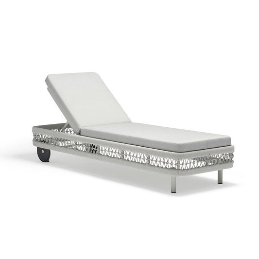 Clique Chaise Lounge