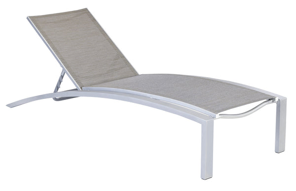Curv Relaxed Sling Chaise Lounge
