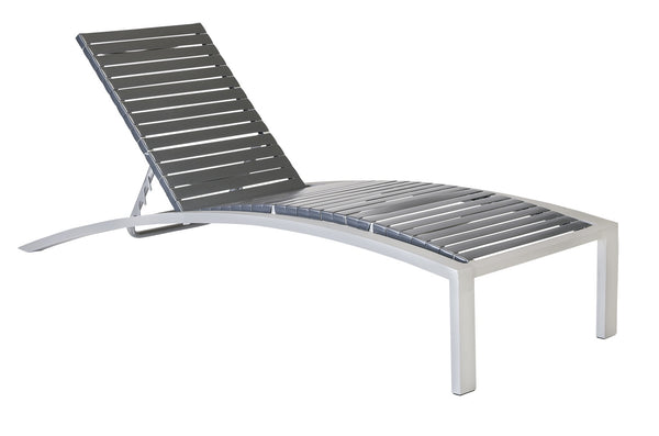 Curv Vinyl Chaise Lounge