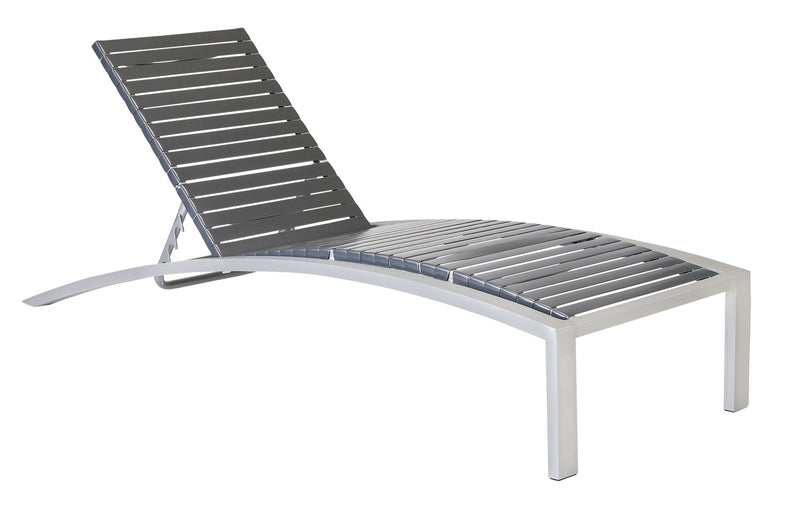 Curv Vinyl Chaise Lounge